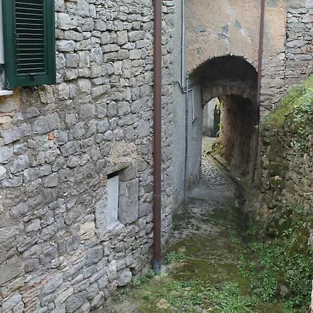 Casa de Férias Casa Nel Borgo Antico Quaratica